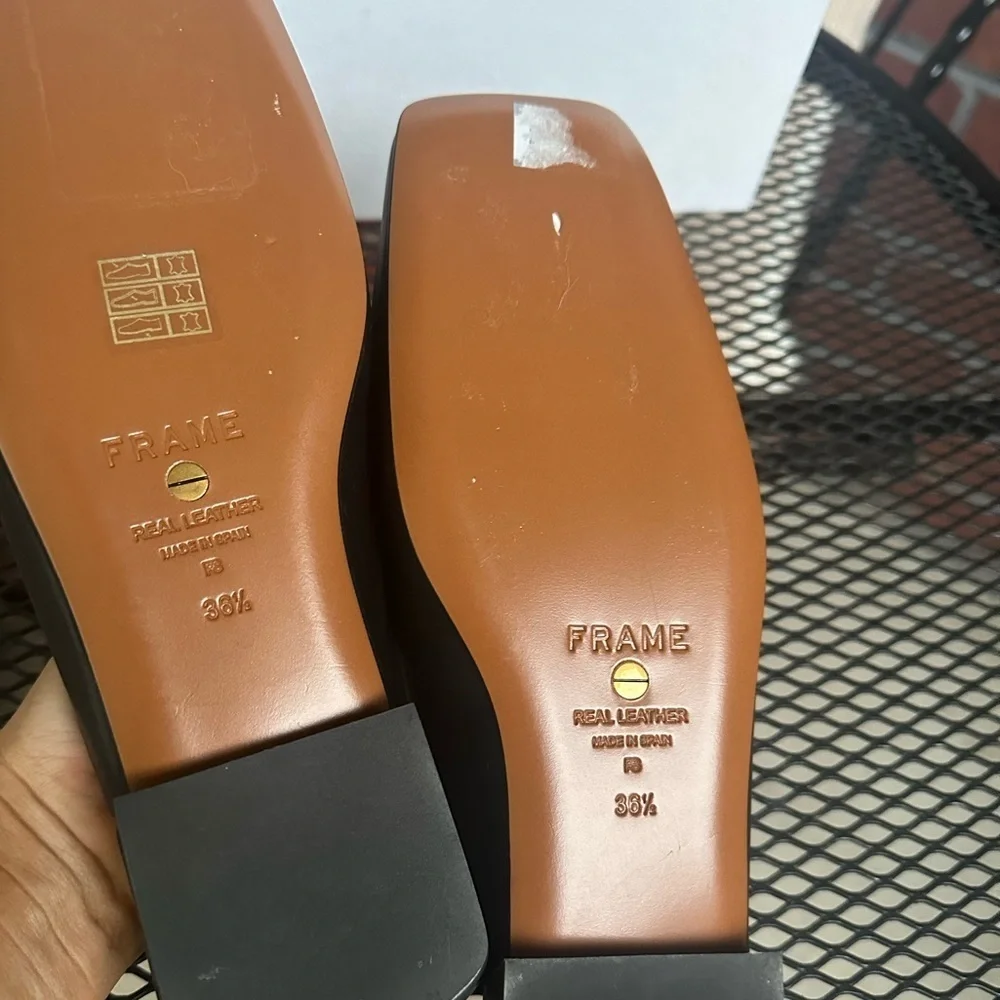 FRAME Le Town Black Leather Mules - Picture 7 of 7